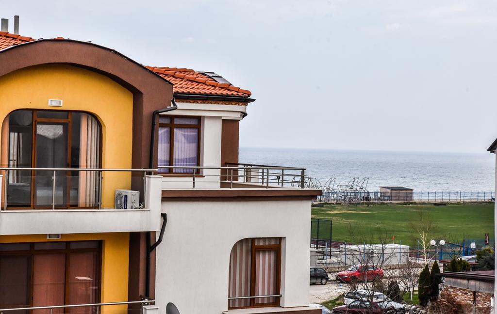 Stela Apartments Obzor Bagian luar foto