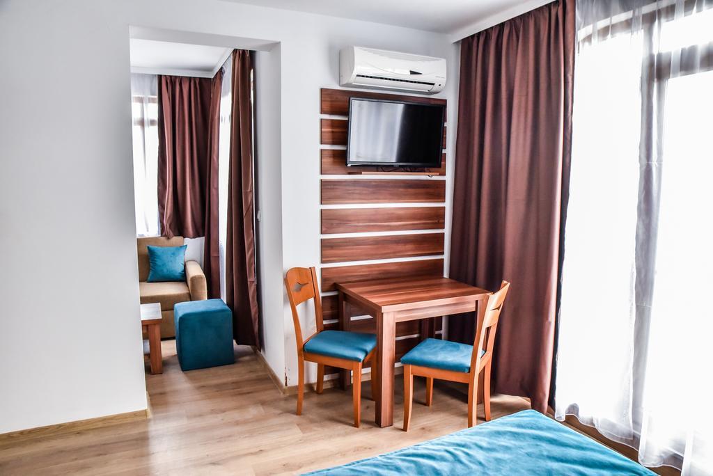 Stela Apartments Obzor Bagian luar foto
