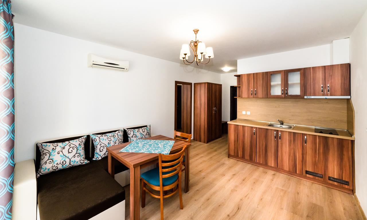Stela Apartments Obzor Bagian luar foto
